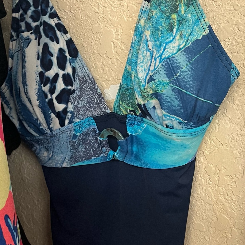 Q Your Best Look Blue animal print.